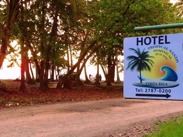 Hotel Tropical Sands Dominical Eco Inn