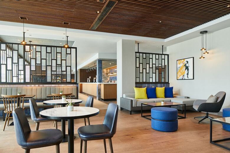 Hotel Courtyard By Marriott Exeter Sandy Park