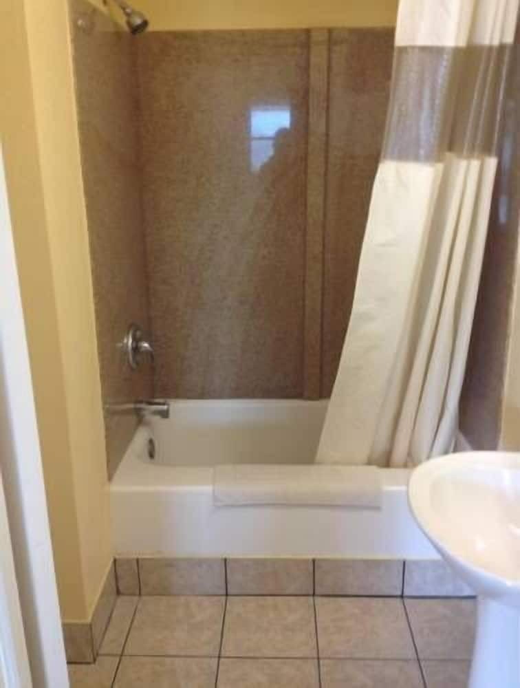Motel Budget Inn - Strasburg