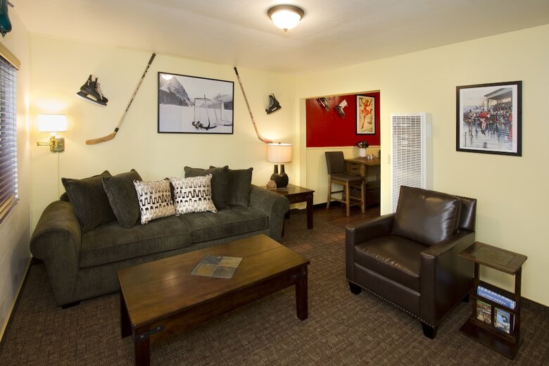Hotel Holiday Haus Motel