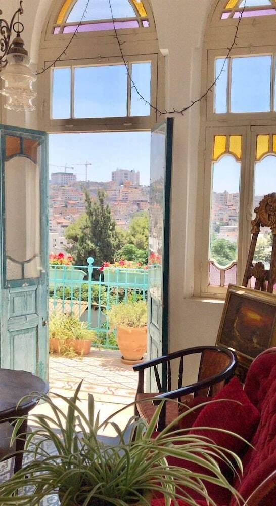 Al-mutran Guest House