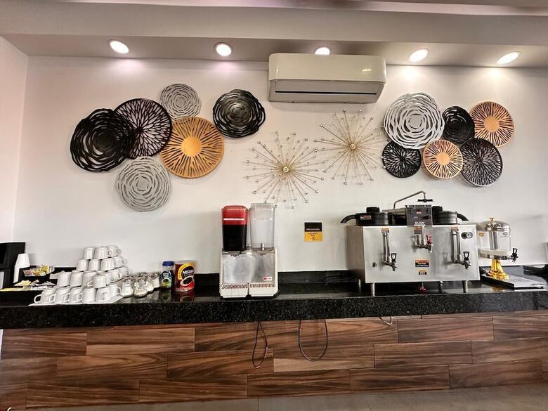 Hotel Bugari Aeropuerto Guadalajara