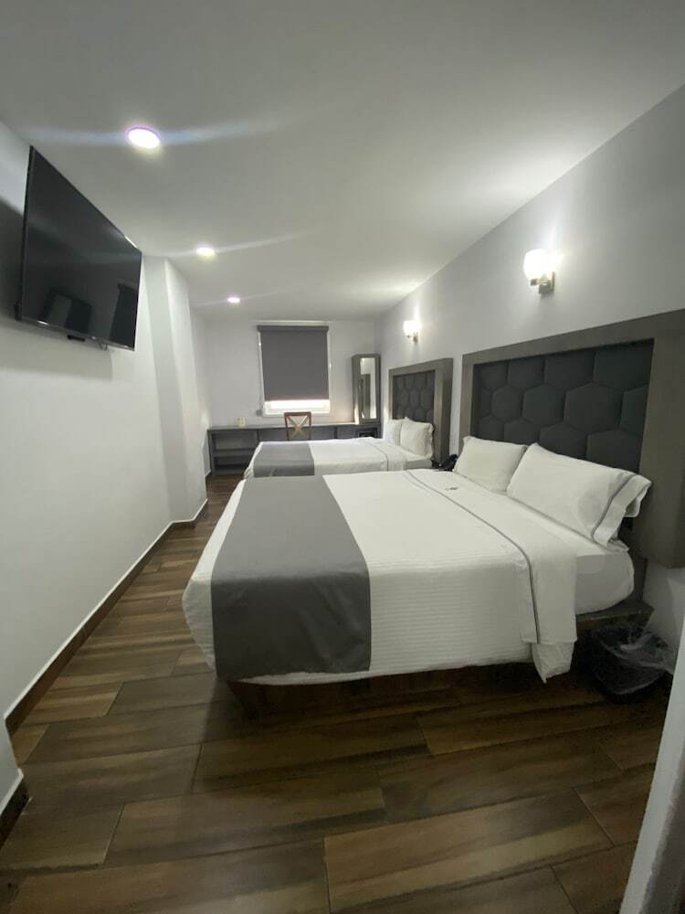 Hotel Bugari Aeropuerto Guadalajara