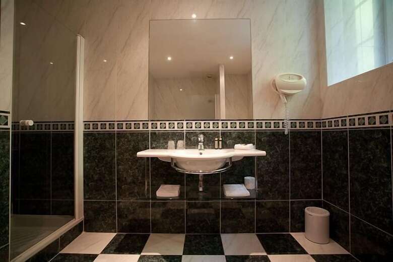 Hotel Logis H�tel Les Hauts De St Maure