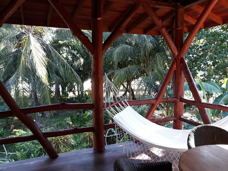Bed & Breakfast Bluff Beach Retreat