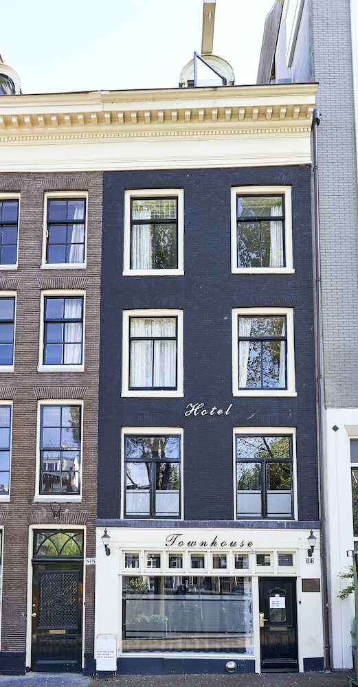 Townhouse Hotel