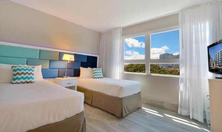 The Wave Hotel Condado