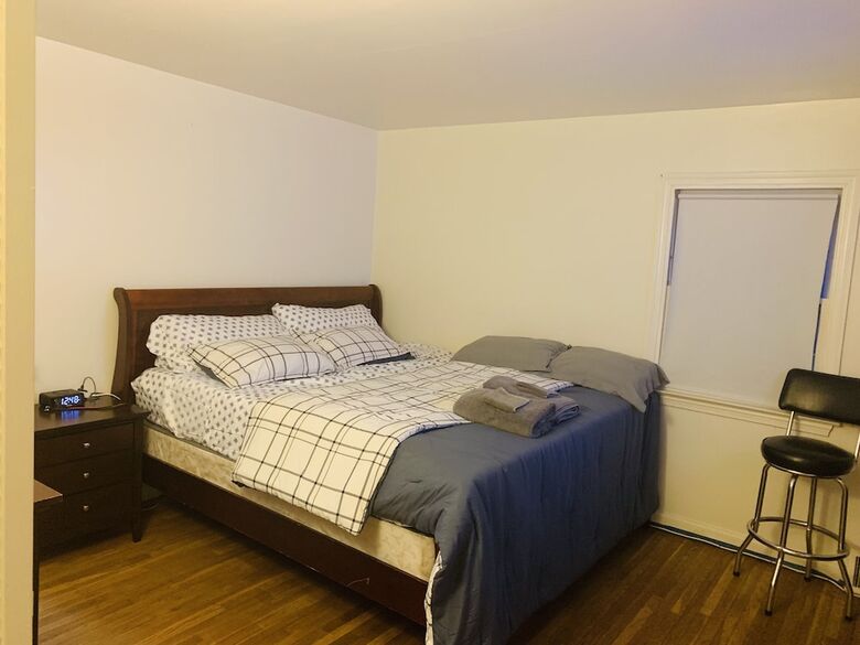 Private Queen Bedroom Garvin
