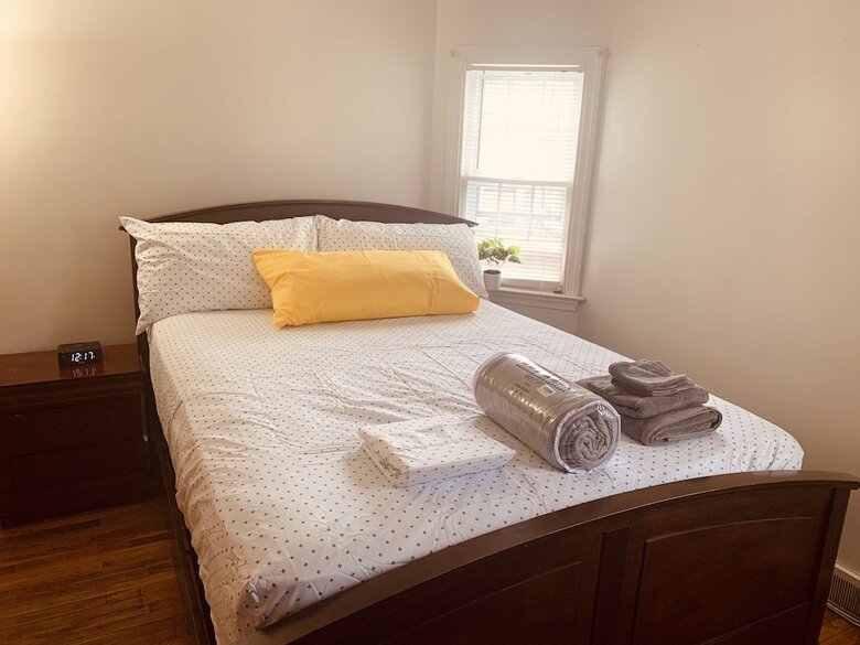 Private Queen Bedroom Garvin