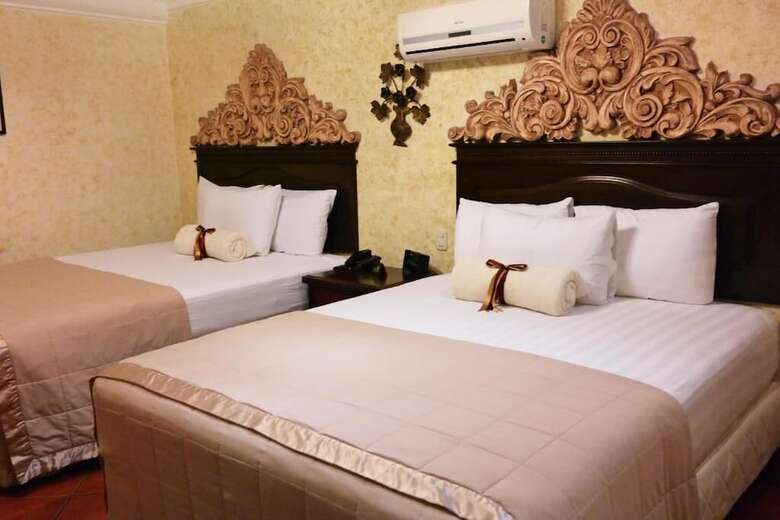 Hotel Genessis