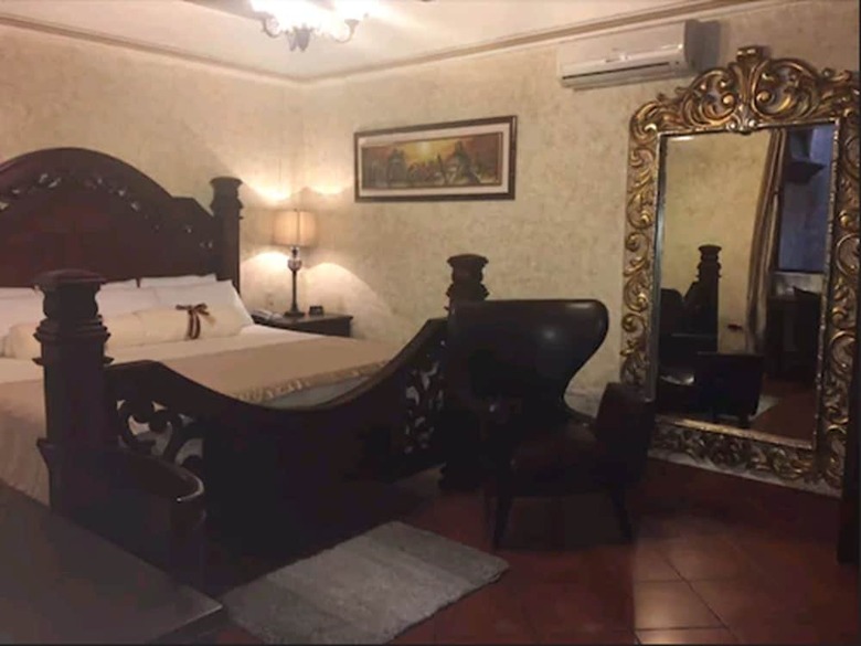 Hotel Genessis