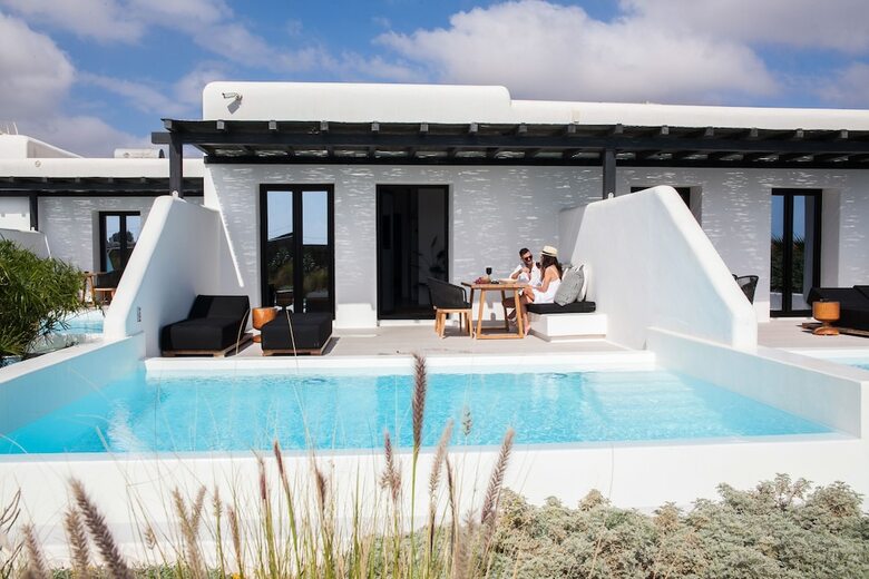Hotel Agrari Bo Suites