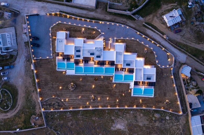 Hotel Agrari Bo Suites