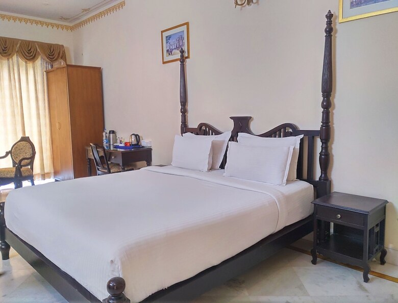 Hotel Devraj Villa-a Luxury Homestay With Pool