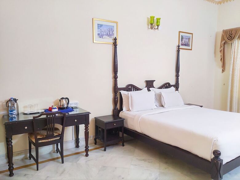 Hotel Devraj Villa-a Luxury Homestay With Pool