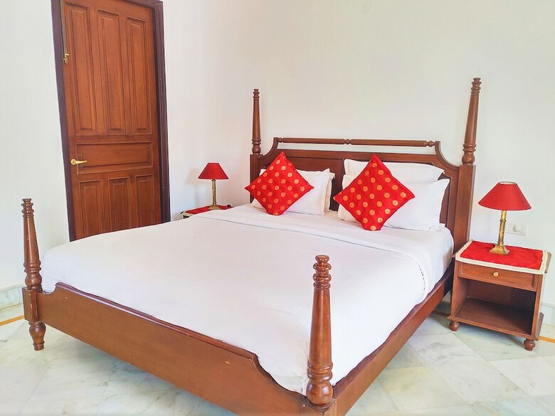 Hotel Devraj Villa-a Luxury Homestay With Pool