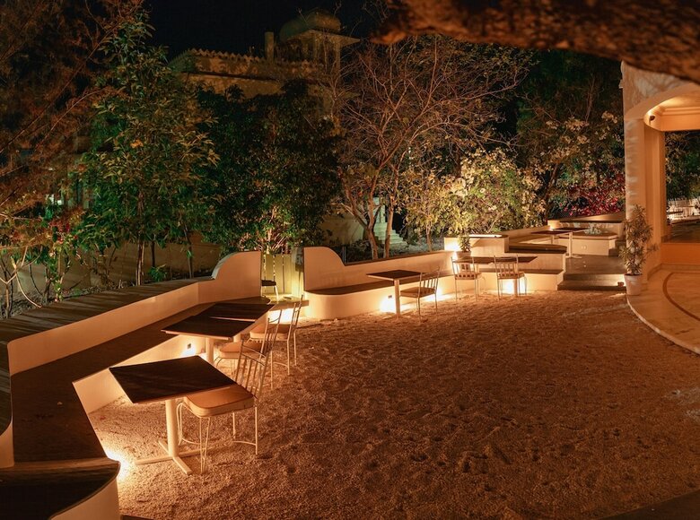 Hotel Devraj Villa-a Luxury Homestay With Pool