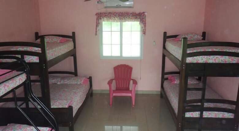 Caba�as Sherlley