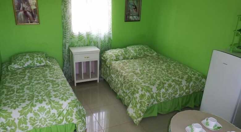 Caba�as Sherlley