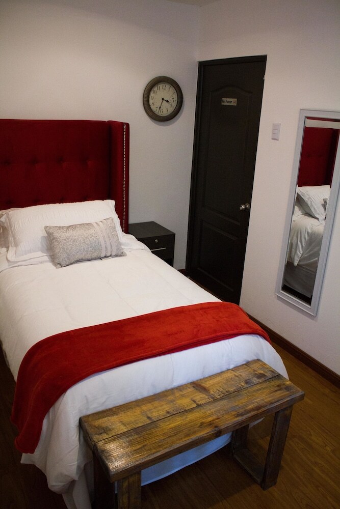 Meraki Boutique Hotel