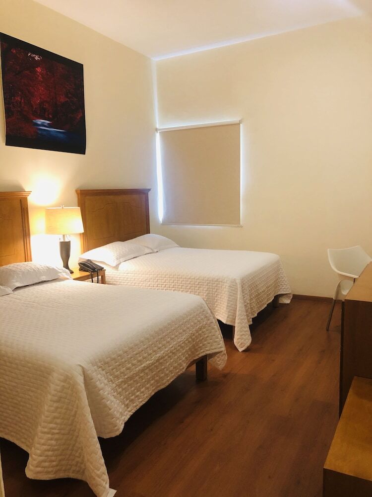Hotel Bosques De Liz