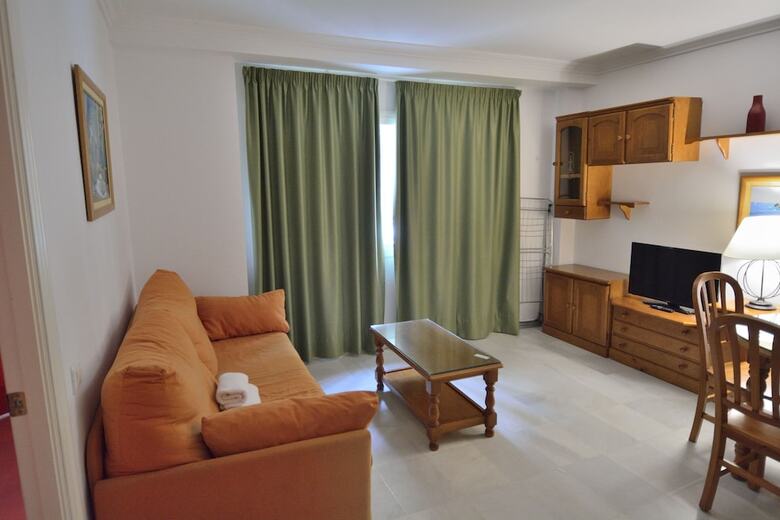 Aparthotel HC Burriana Playa - Apartamentos Tur�sticos