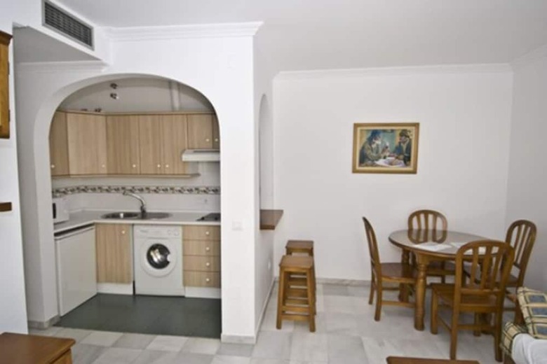Aparthotel HC Burriana Playa - Apartamentos Tur�sticos