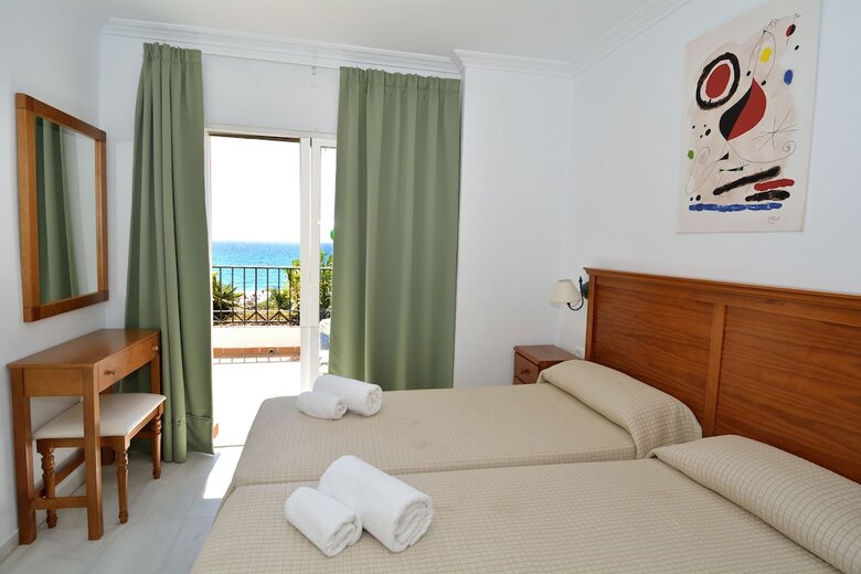 Aparthotel HC Burriana Playa - Apartamentos Tur�sticos