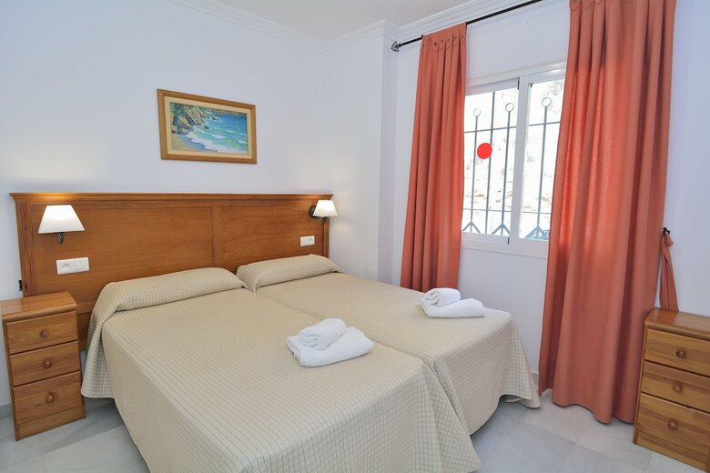Aparthotel HC Burriana Playa - Apartamentos Tur�sticos
