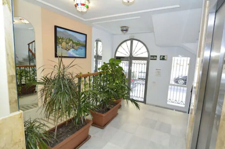 Aparthotel HC Burriana Playa - Apartamentos Tur�sticos