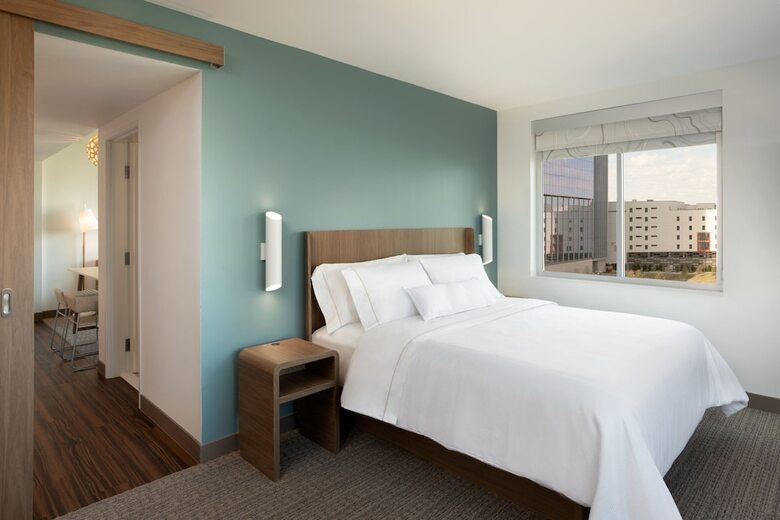 Hotel Element Austin At The Domain