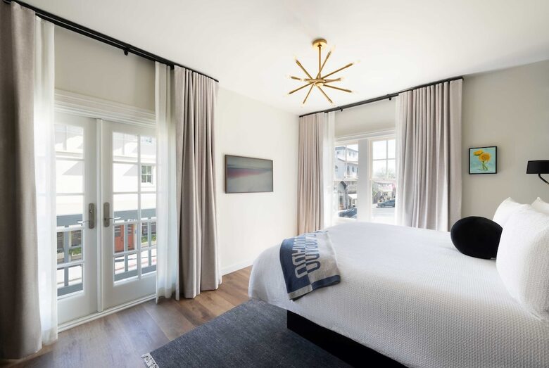 El Dorado Hotel