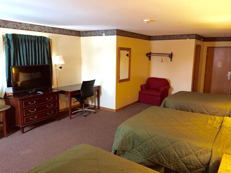 Hotel Executive Inn And Suites