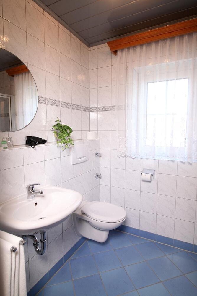 Bed & Breakfast G�ste- Und Boardinghaus Klara Birnbaum