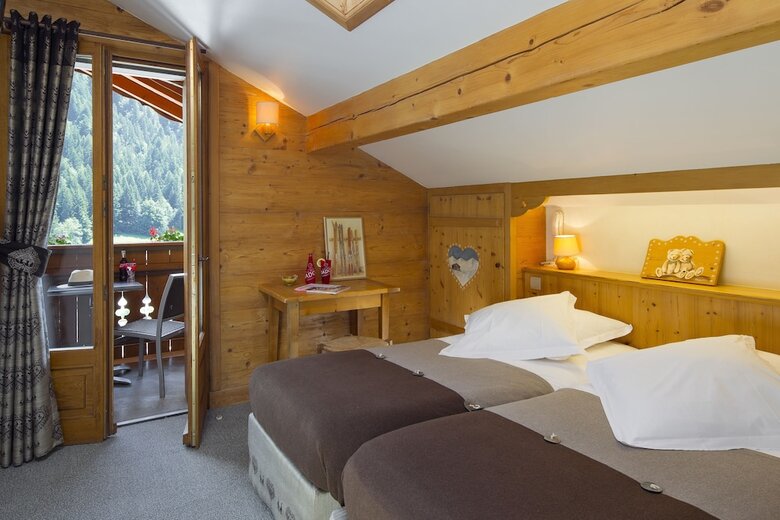 Hotel H�tel La Croix Saint Maurice