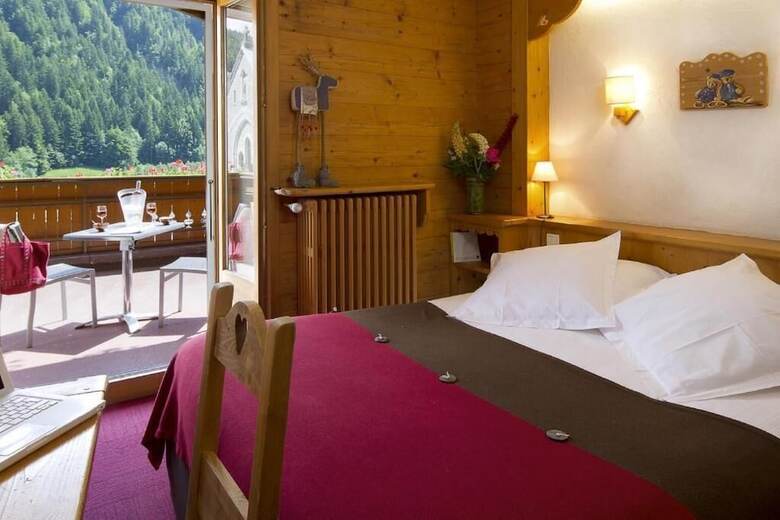 Hotel H�tel La Croix Saint Maurice