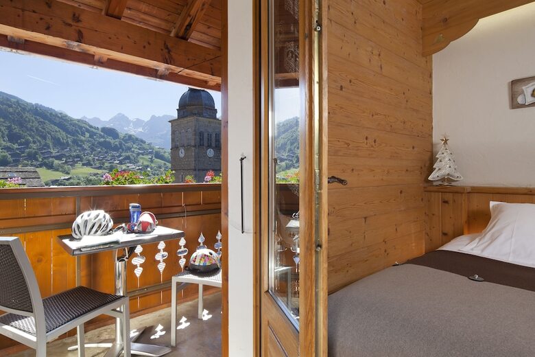 Hotel H�tel La Croix Saint Maurice