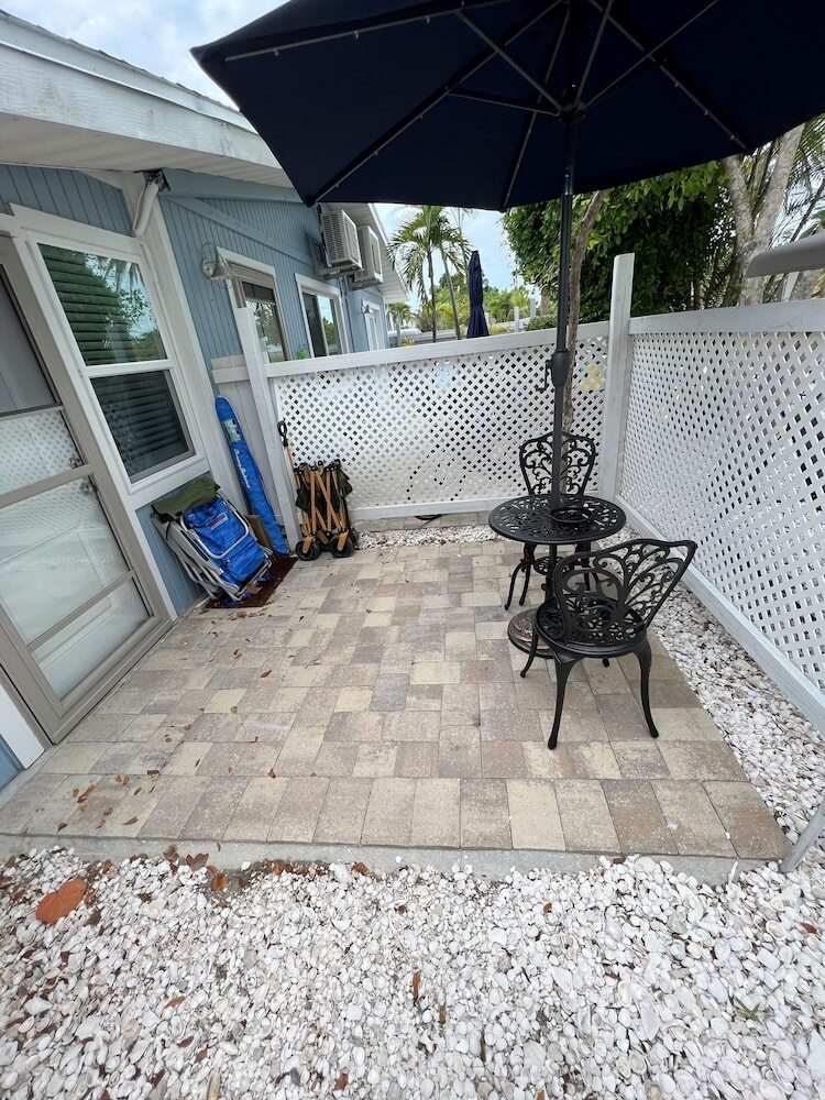 Hotel Tarpon Tale Inn