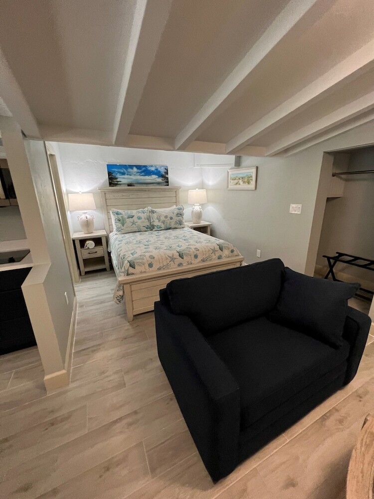 Hotel Tarpon Tale Inn