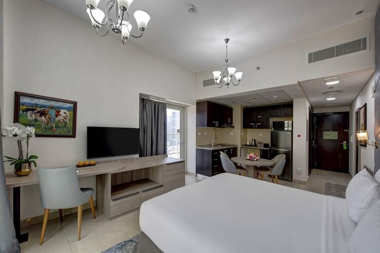 Hotel Regency Luxury Suites