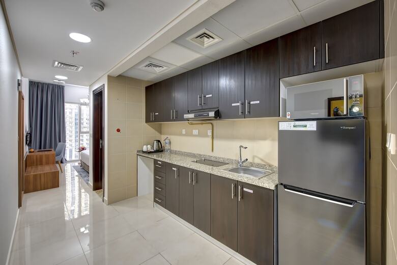 Hotel Regency Luxury Suites