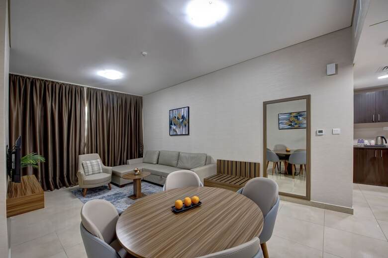 Hotel Regency Luxury Suites