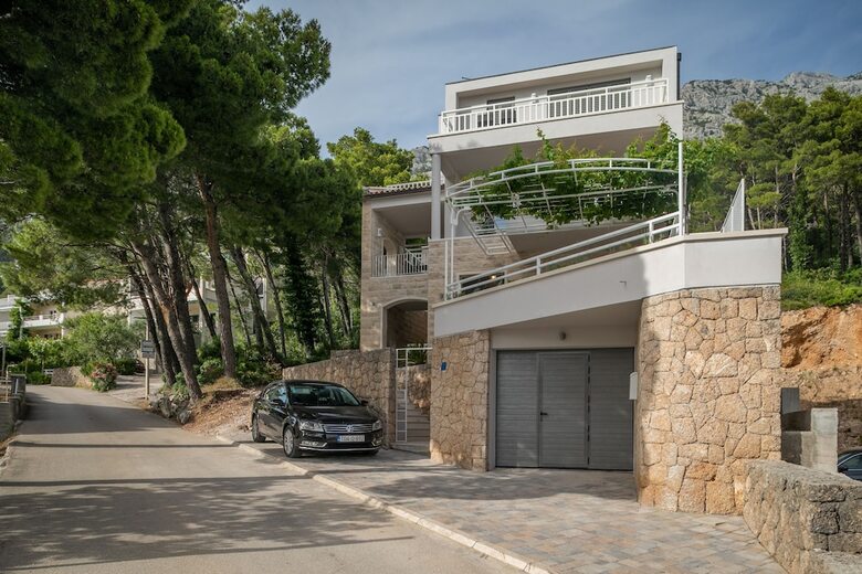 Villa Mt Brela