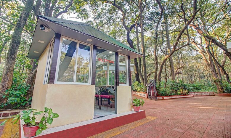 Hotel Treebo Shalimar In The Forest