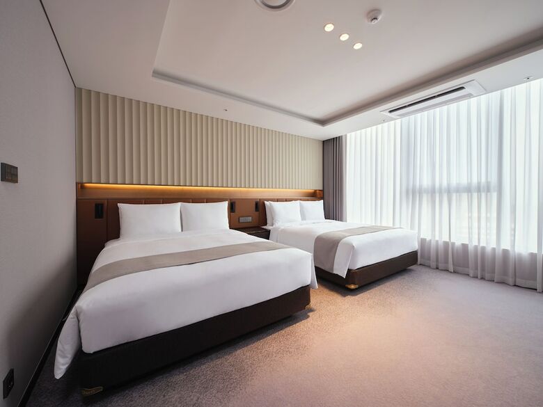 Stanford Hotel Myeongdong