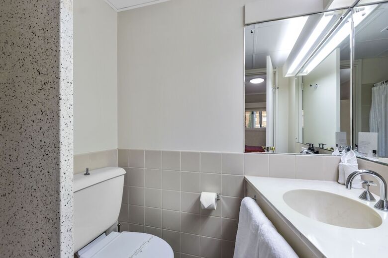 Hotel Breakfree North Adelaide