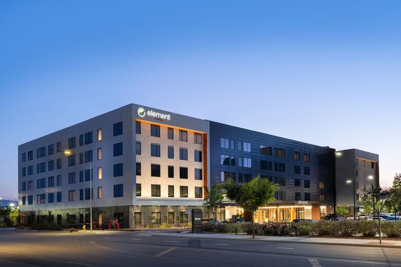 Hotel Element San Jose Airport
