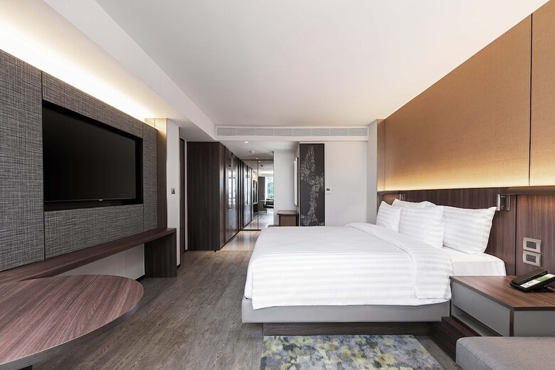 Gardina Asoke Hotel & Residence