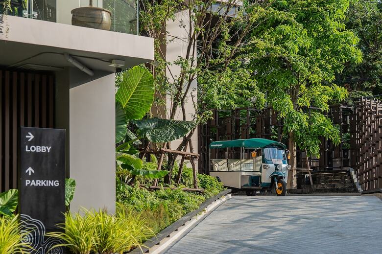 Gardina Asoke Hotel & Residence