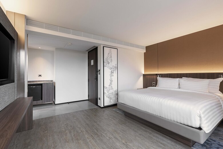 Gardina Asoke Hotel & Residence
